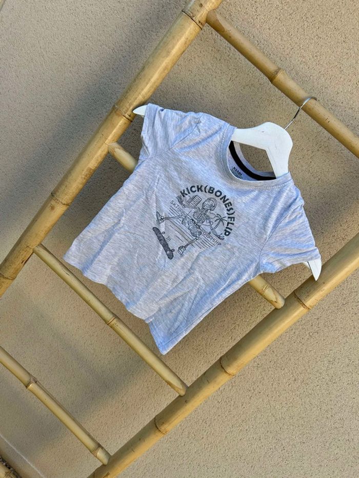 Tee-shirt - photo numéro 2