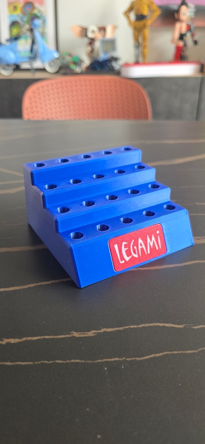 Présentoir Legami pour stylos effaçables