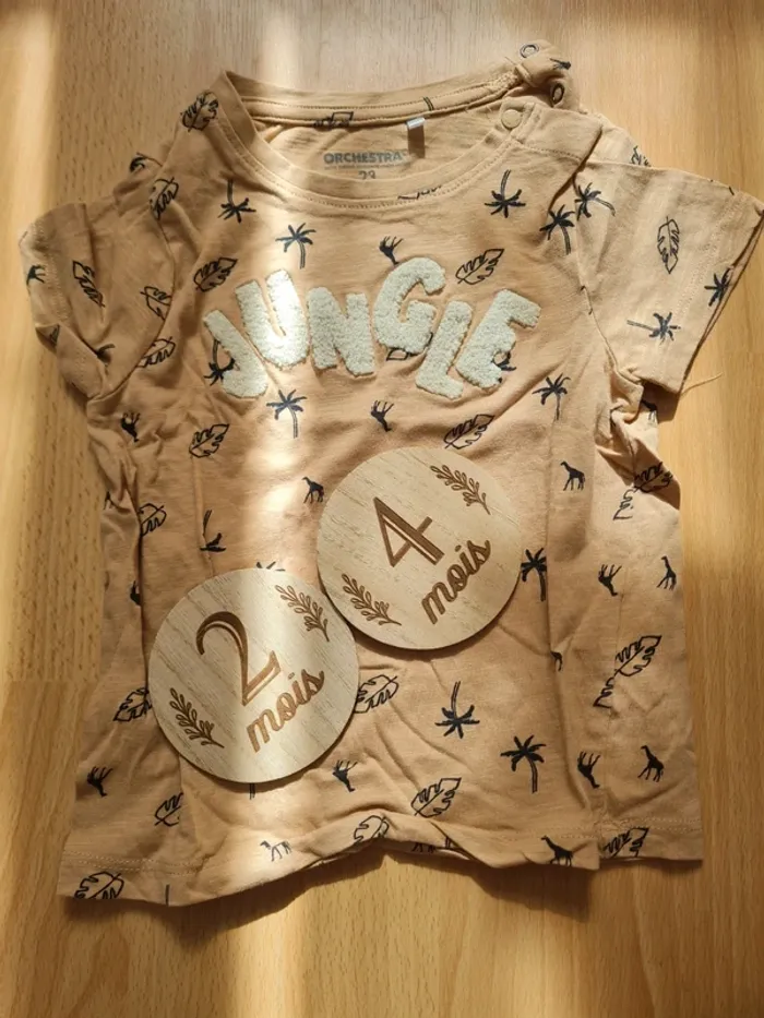 Tee shirt