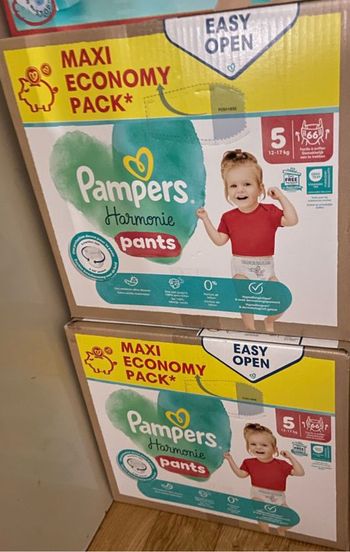 Couches Pampers harmonie pants T5