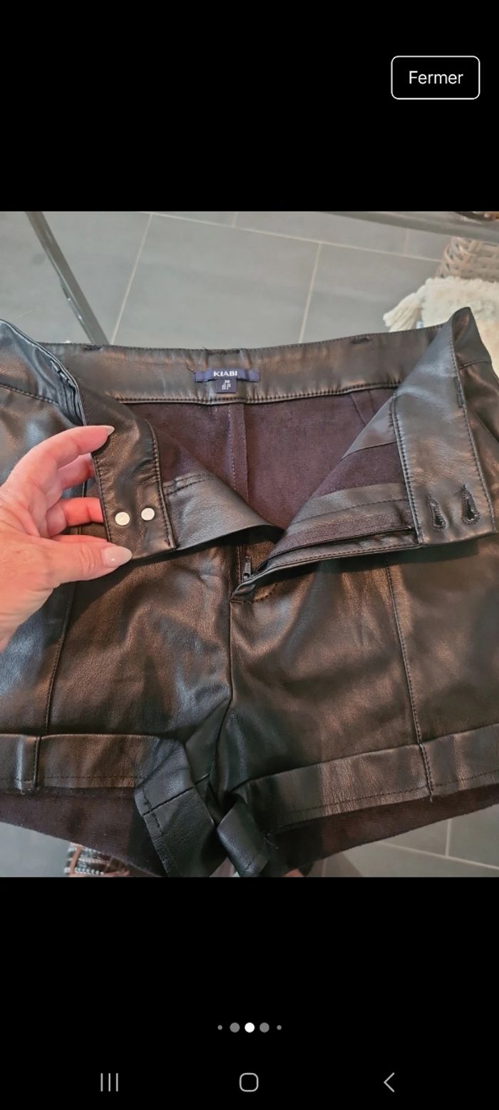 Short en cuir souple noir - photo numéro 4