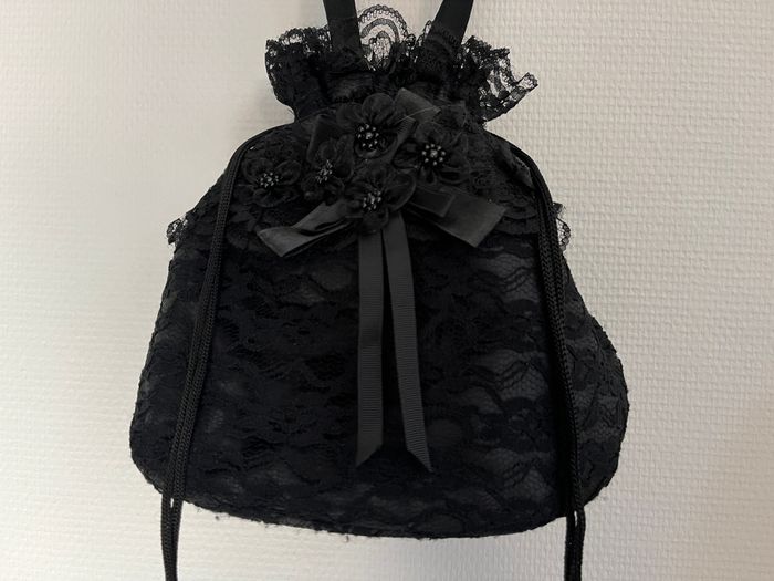 Joli Petit Sac Bourse en Dentelle Gothique - photo numéro 4