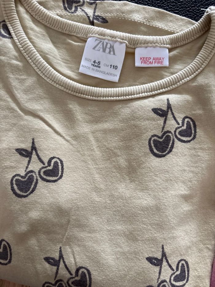 T-shirt manches longues Zara - photo numéro 2