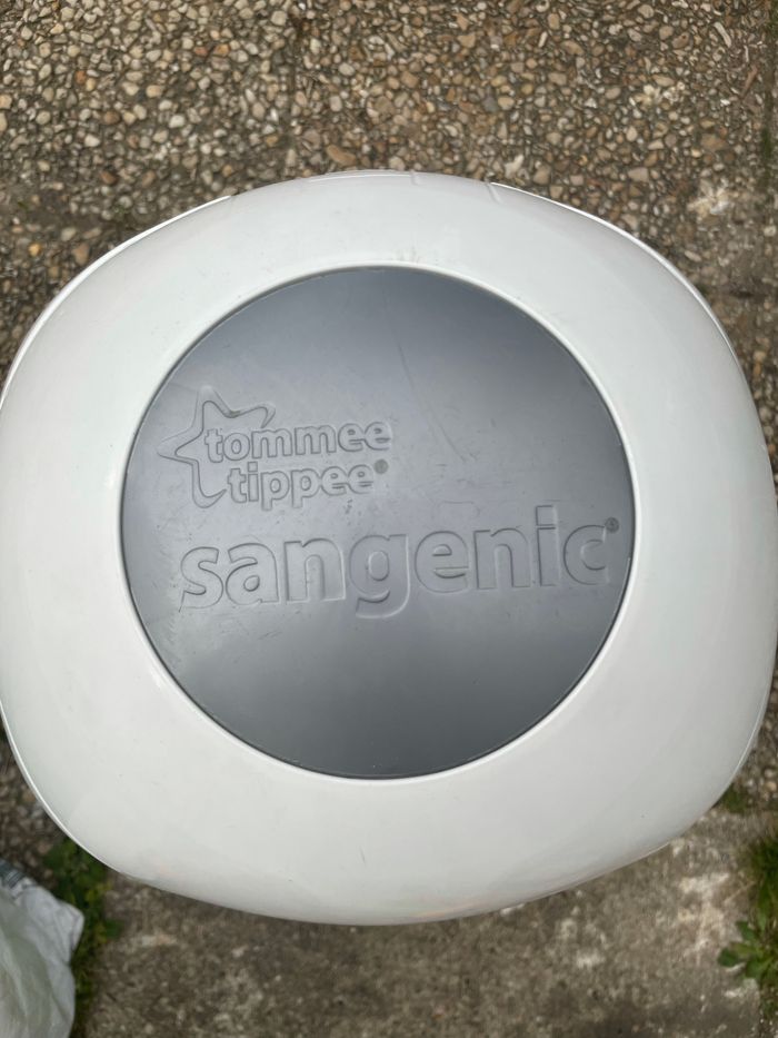 Poubelle à couche - photo numéro 3