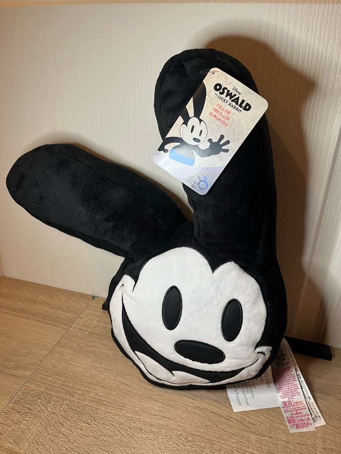Coussin Oswald Disney 100 ans
