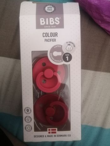 Lot de 2 sucettes taille 1 bibs