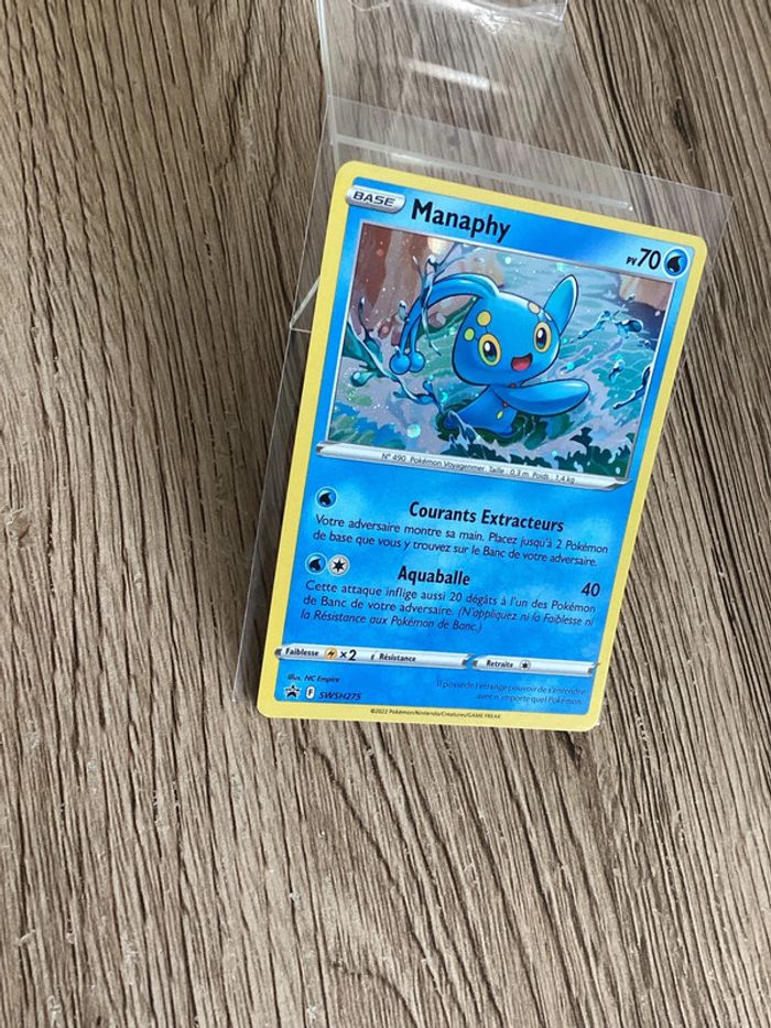 carte Pokémon promo holographique avec bande brillante manaphy swsh275 année 2022 neuf - photo numéro 2