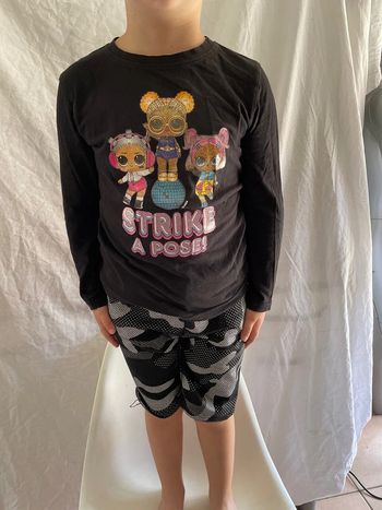 T-shirt Nike noir taille 6 ans / 116 cm