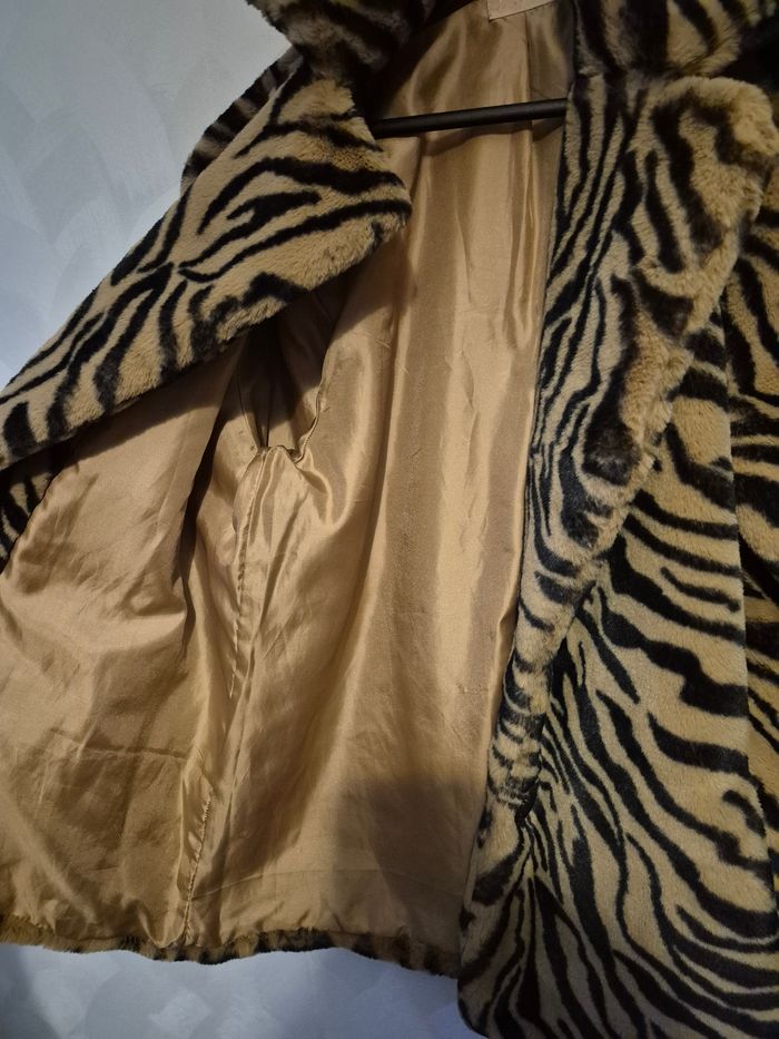 Manteau tigre taille M/L - photo numéro 8