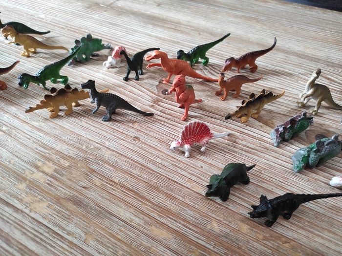 Lot de 26 petits dinosaures - photo numéro 6