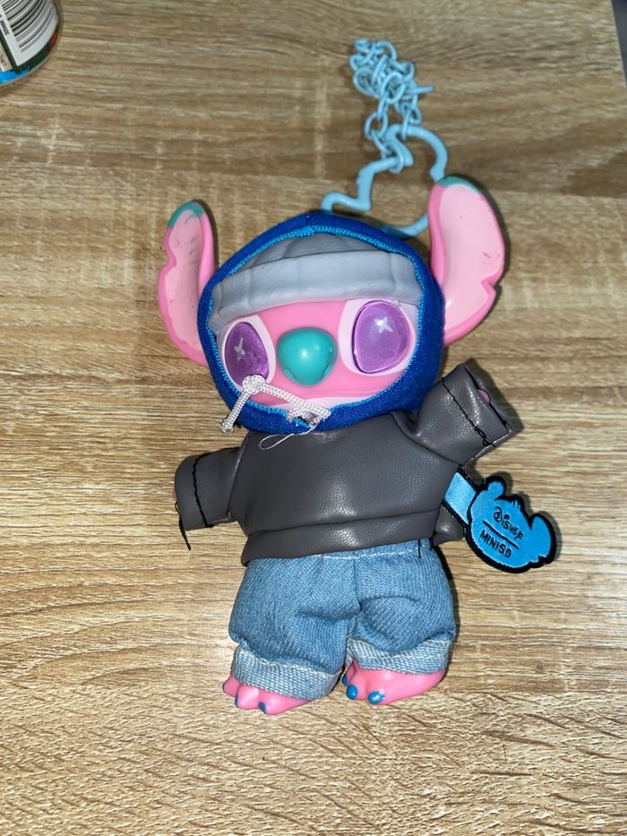 Porte clé Stitch Gen z street