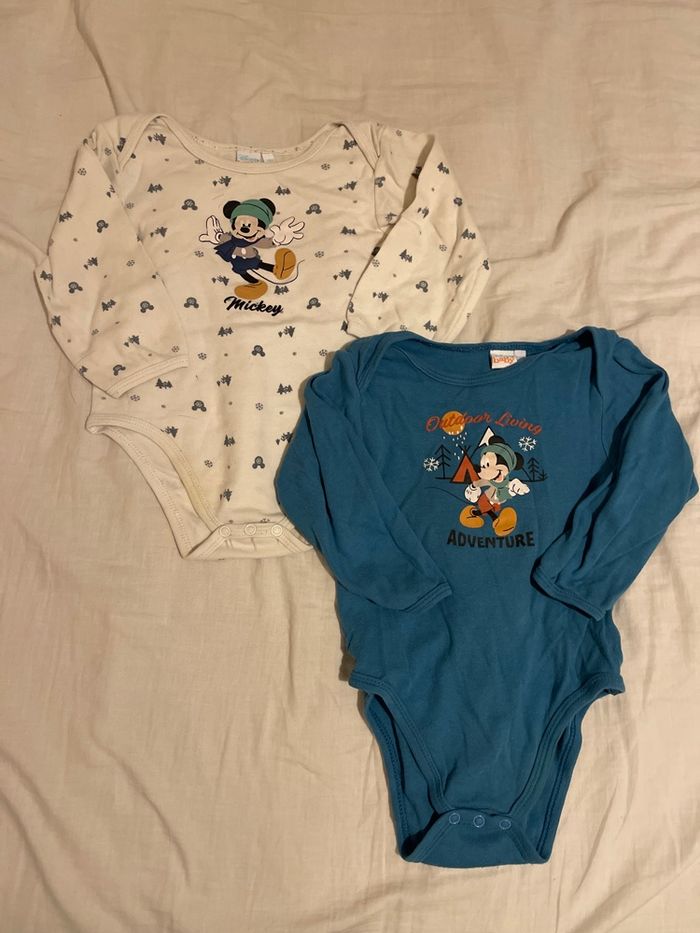 Lot de 2 bodys 24 mois
