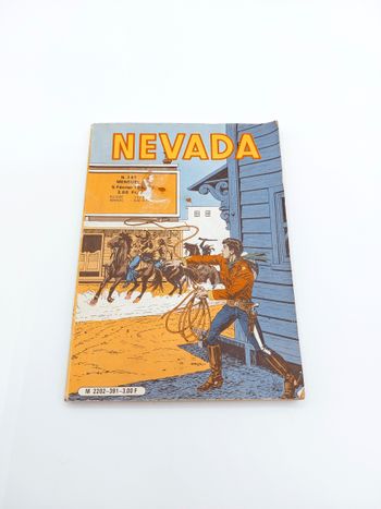 Livre BD Nevada n°391 noir et blanc 1980 vintage