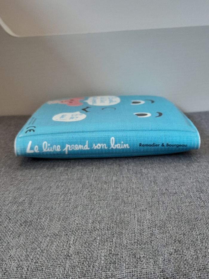 Livre bébé pour le bain : Le livre prend son bain Ecole des loisirs - photo numéro 8