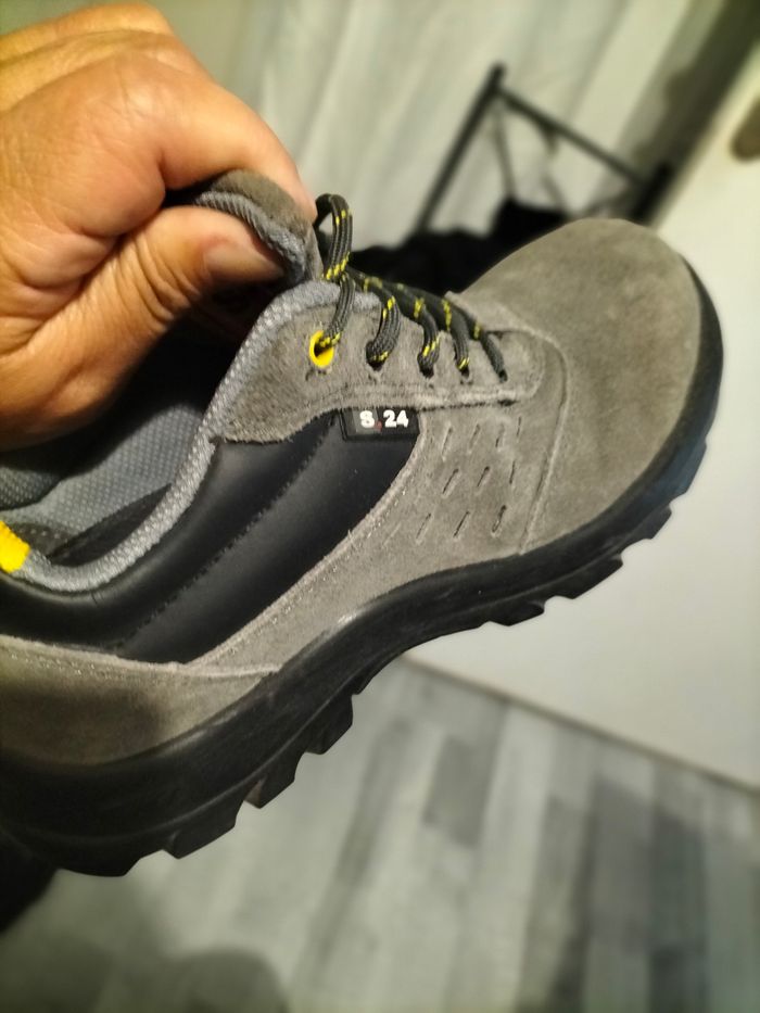 À vendre chaussures de sécurité - photo numéro 3