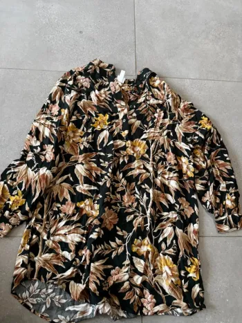 Robe H&M, taille 42, très bon état