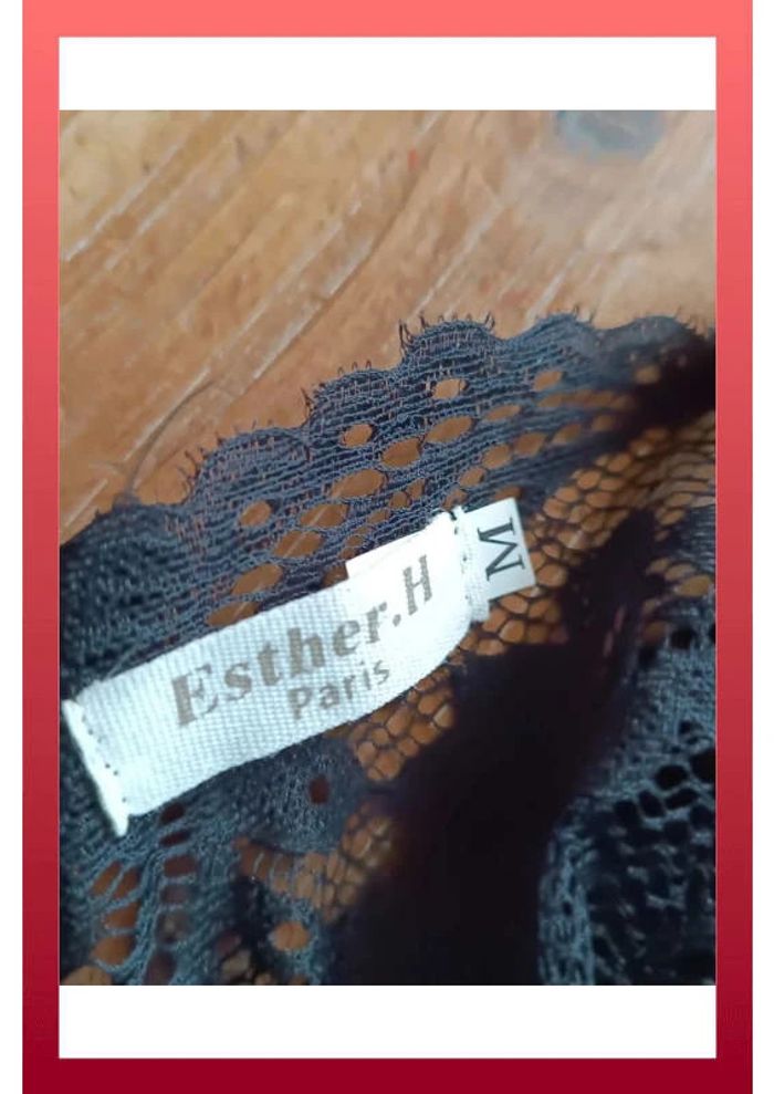 Robe noire et dentelle - photo numéro 10