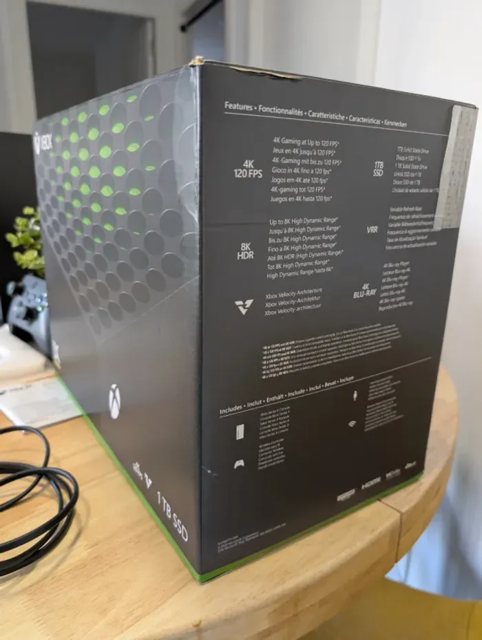 Xbox Series X · Noir - photo numéro 4