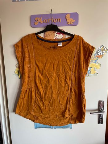 Tee shirt couleur ocre, taille 16 ans, marque La Redoute