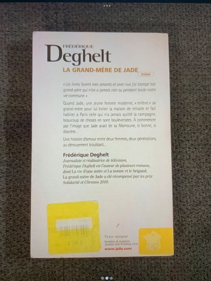 Livre la grand-mère de Jade - photo numéro 2