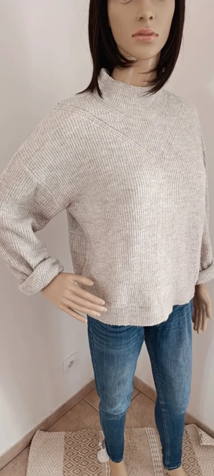 Pull cache cache beige doux taille M - comme neuf - photo numéro 2