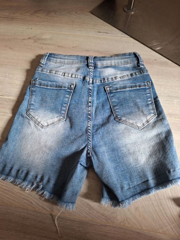 Short en jean 32 fille - photo numéro 2