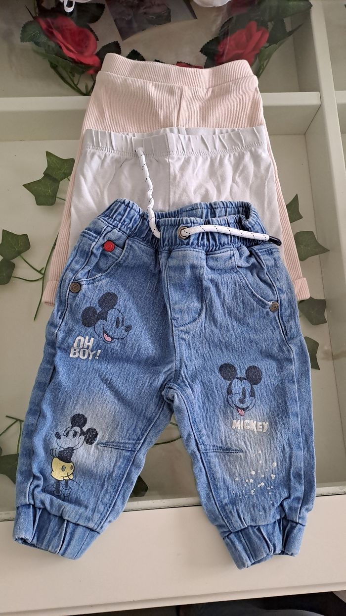 Lots pantalon et ensembles 3 mois - photo numéro 2