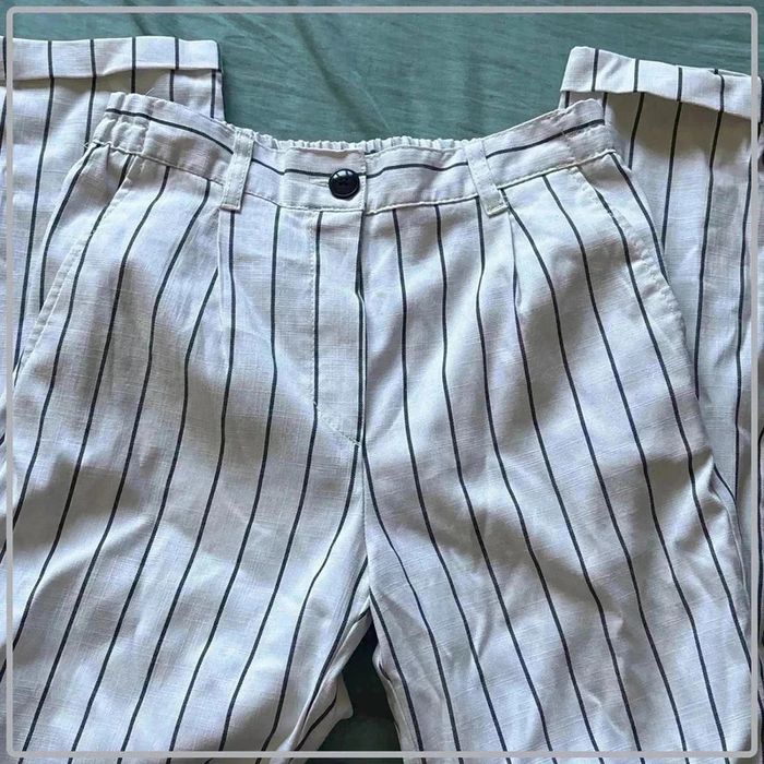 Pantalon léger taille 34 marque Bershka - photo numéro 2