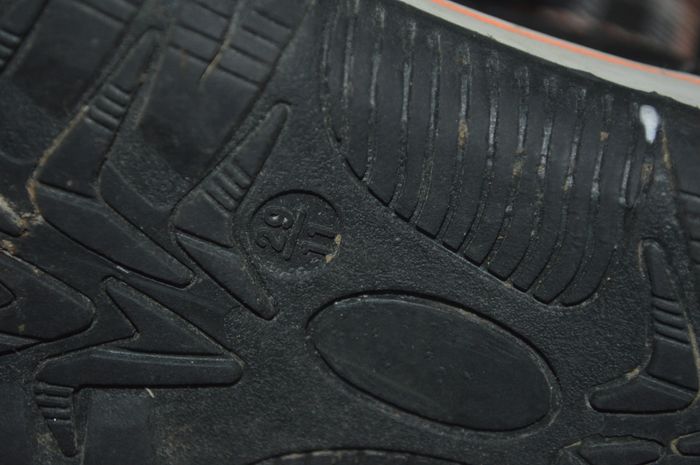 bottes noir et orange 29 - photo numéro 4