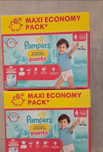 Lot de 2 cartons couches Pampers taille 6 pants