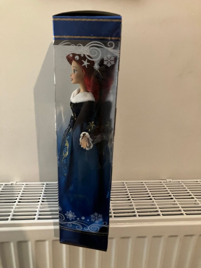 Poupée Ariel édition spécial holiday 2000 non déboxer - photo numéro 2