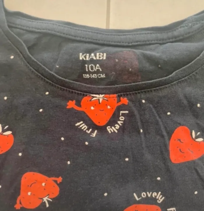 T-shirt motif fraise - photo numéro 2