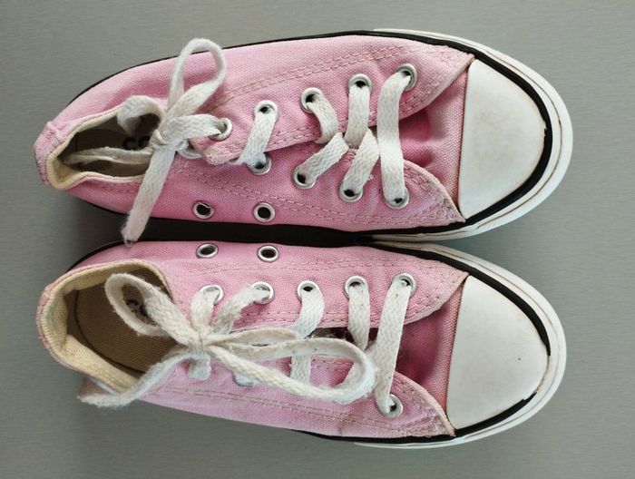 Converse basses pointure 28 - photo numéro 3
