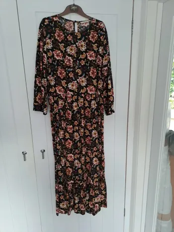 TU long sleeved dress UK size UK 14 Black with floral pattern VGC