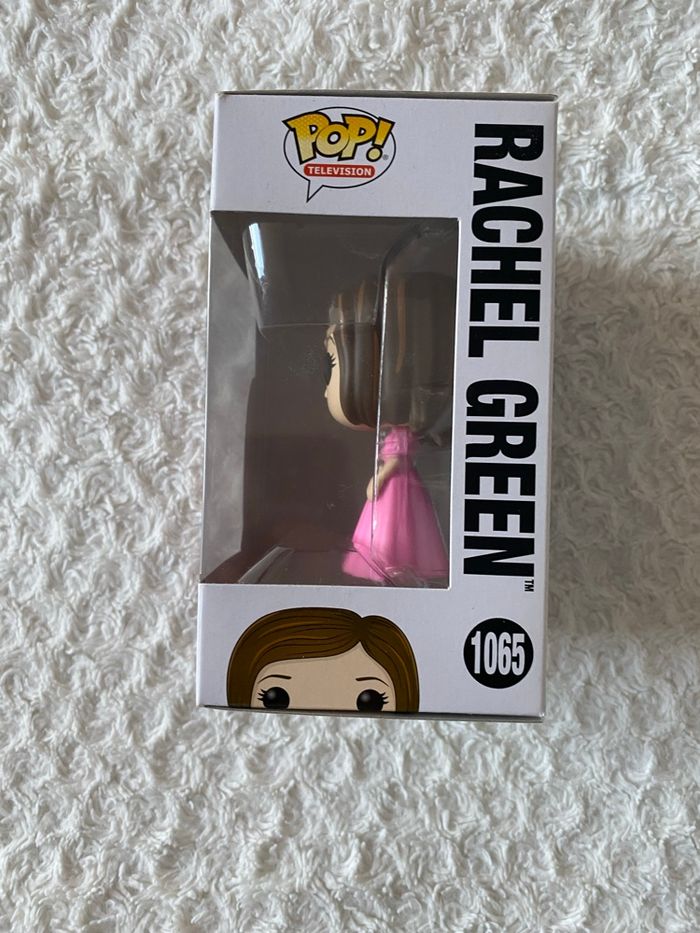 👠 Funko Pop Rachel Green – Friends #1065 💄 “It’s like… a big deal!” - photo numéro 5