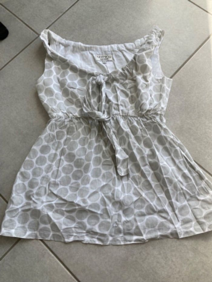 Haut gris et blanc T.36