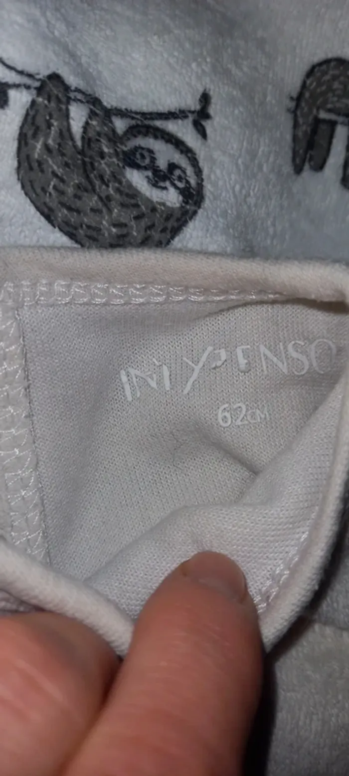 Lot de 4 pyjamas mixte - photo numéro 3