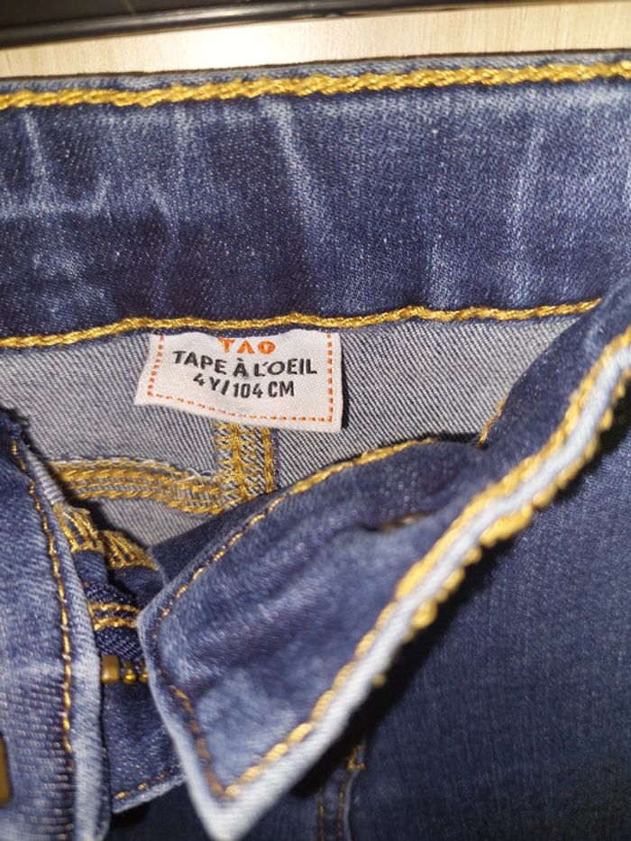 Pantalon jeans T : 4 ans - photo numéro 2