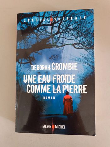 Une eau froide comme la pierre Deborah Crombie