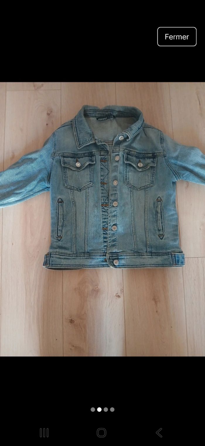 Jolie veste en jean Zara - photo numéro 2
