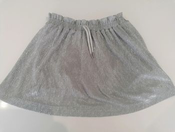 Jupe grise argenté T 5 ans 👧🏻