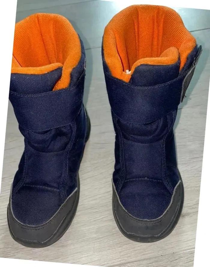 Paire d'après ski ou boots avec doublure chaude et scratch pour fermer garçon taille 29 - photo numéro 3