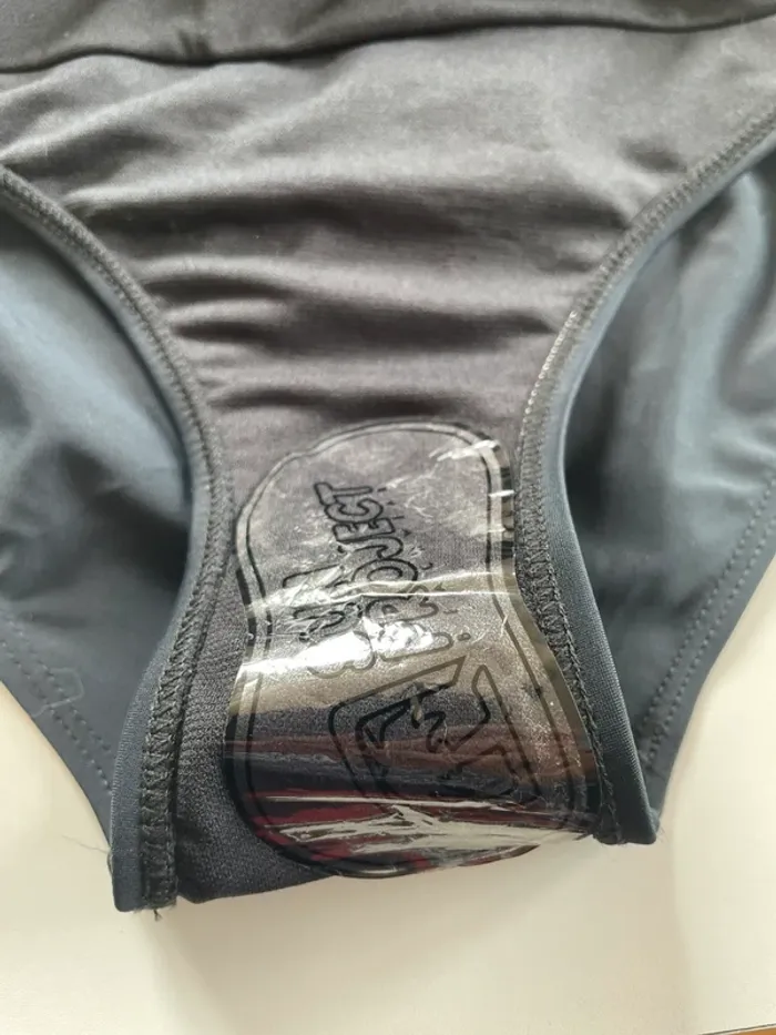 Maillot de bain NEUF 2 pièces - photo numéro 7