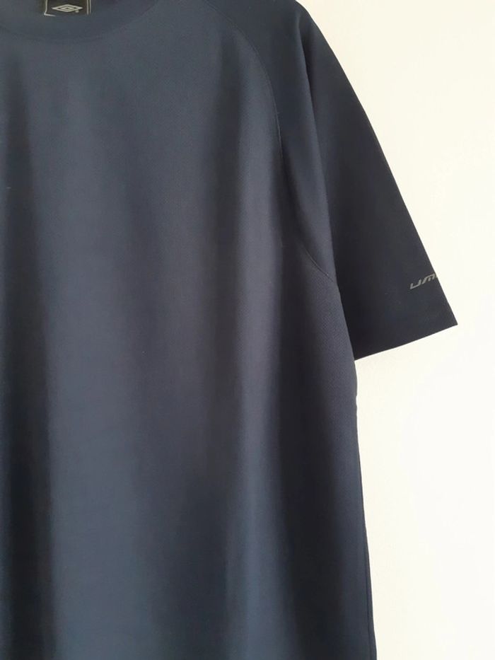 Tee shirt fluide Umbro XXL - photo numéro 2