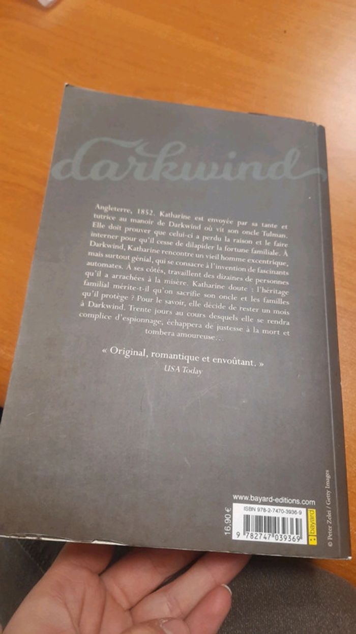 Livre darkwind - photo numéro 3