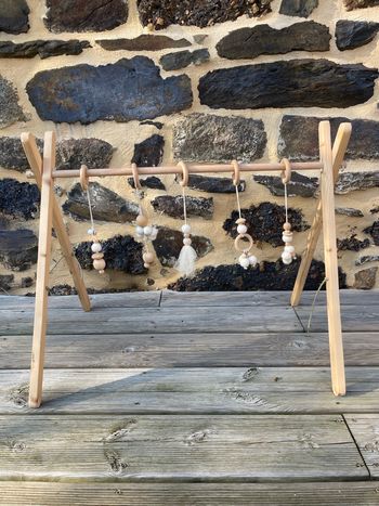 Arche d’éveil en bois avec suspension - Mon lit cabane