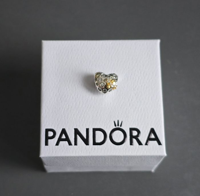 Charm Bridgerton Cœur Nid d'abeilles et Abeille - photo numéro 10