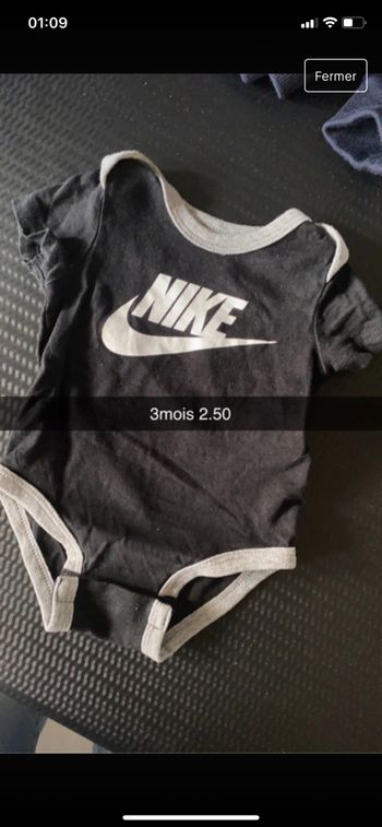 Body nike 3mois