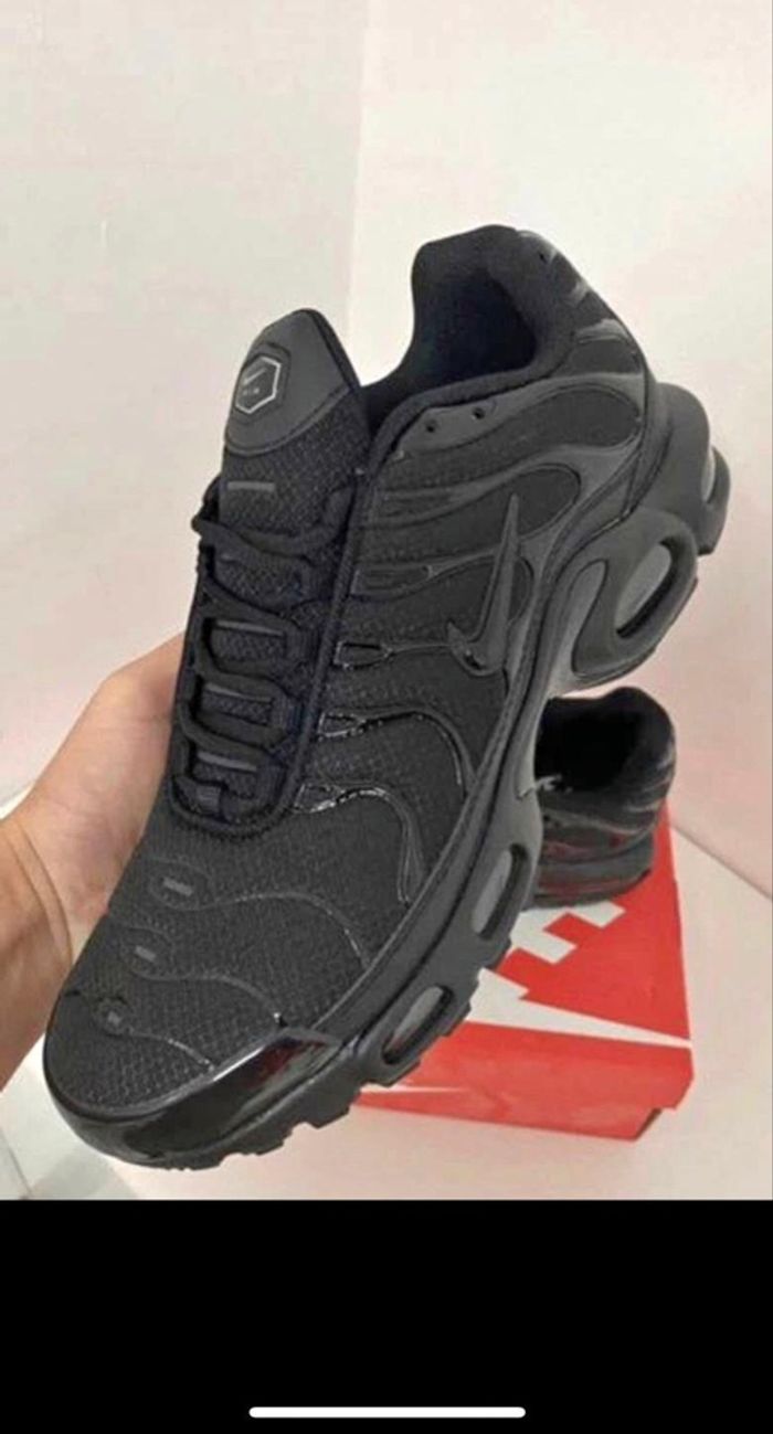 Tn noir neuves taille 44