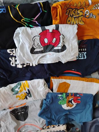 Lot de 9 t shirts manches longues 